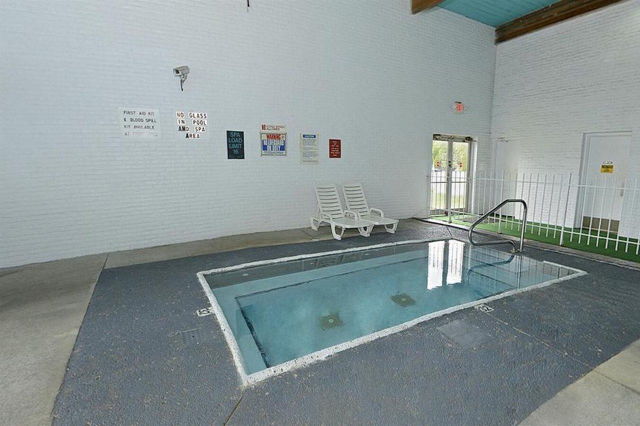 Howard Johnson By Wyndham Saint Joseph Benton Harbor Extérieur photo
