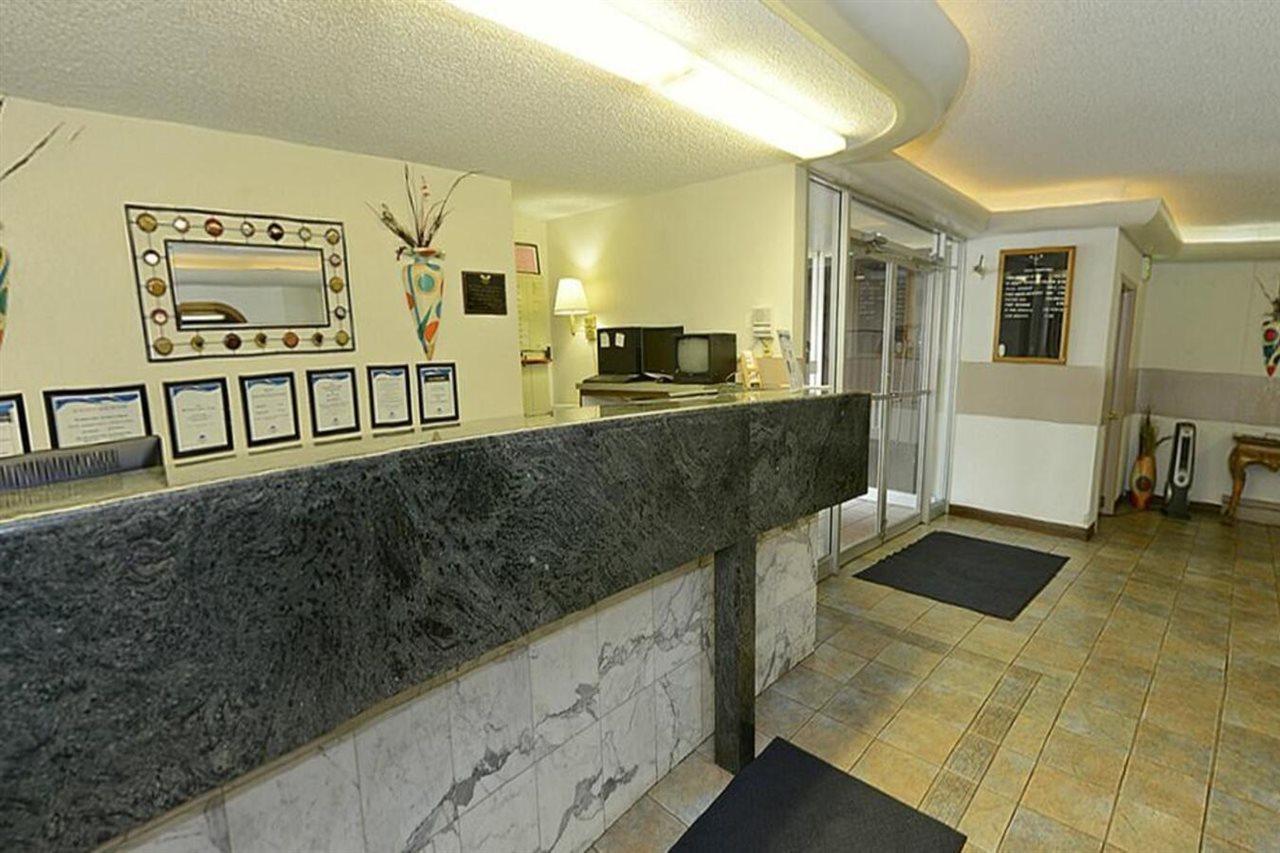 Howard Johnson By Wyndham Saint Joseph Benton Harbor Extérieur photo