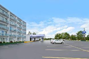 Howard Johnson By Wyndham Saint Joseph Benton Harbor Chambre photo