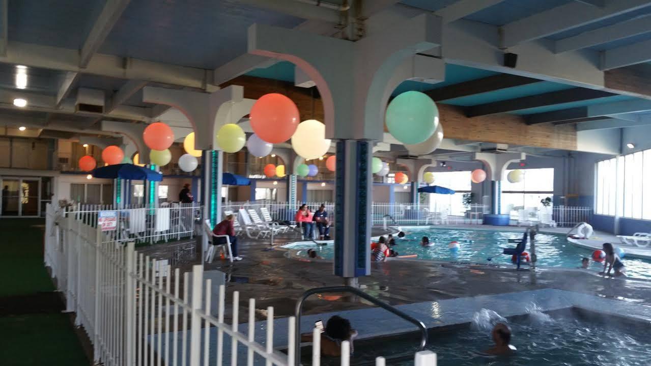 Howard Johnson By Wyndham Saint Joseph Benton Harbor Extérieur photo